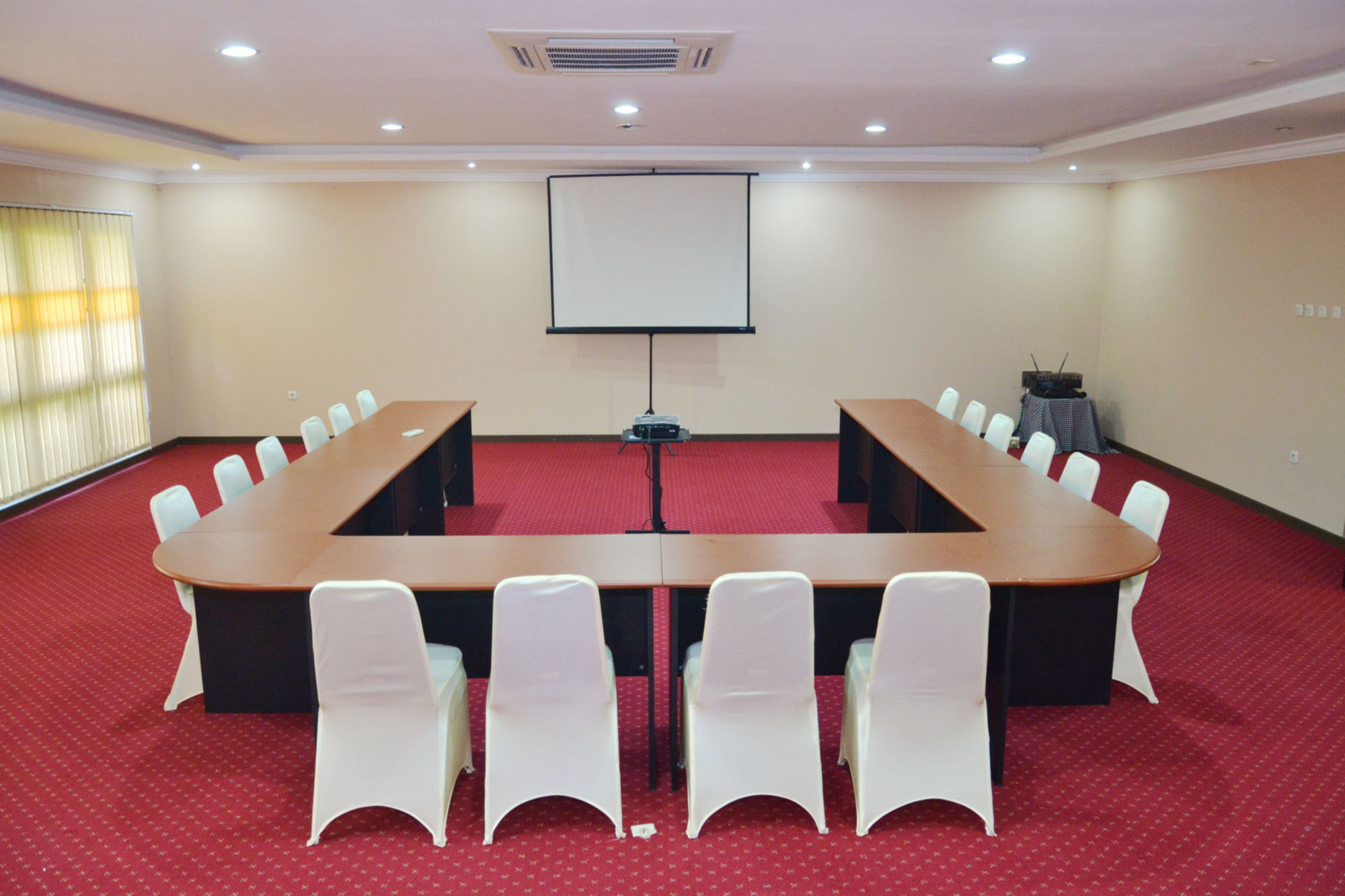 Arsela Hotel Pangkalan Bun Exterior foto